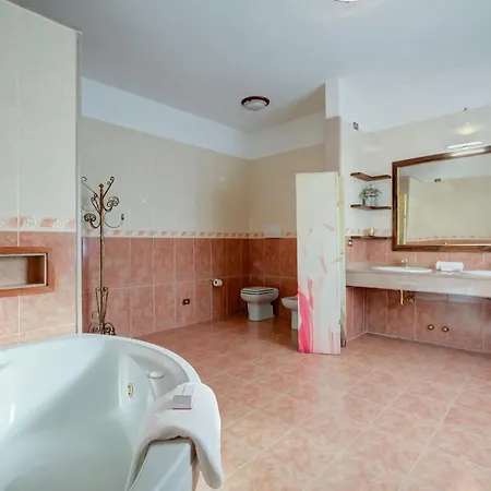 Oasi With Private Pool - Happy Villa *
